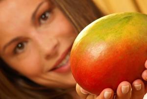 Полезные свойства и вред манго